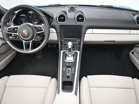 Certified 2025 Porsche 718 Boxster GTS RWD image 6