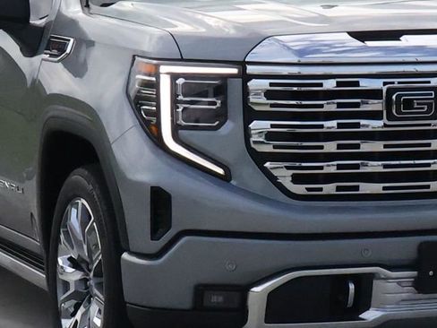 Used 2023 GMC Sierra 1500 Denali w/ Denali Reserve Package image 7