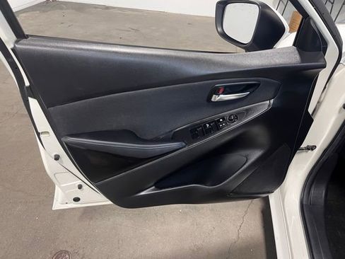 Used 2017 Toyota Yaris iA image 24