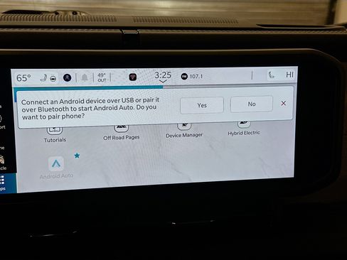 Used 2025 Jeep Wrangler Sahara image 22