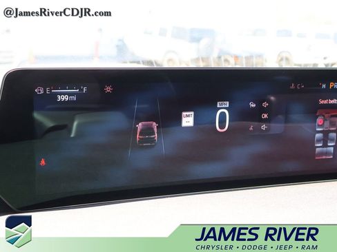 Used 2025 Ford Expedition Max Platinum AWD/4WD image 31