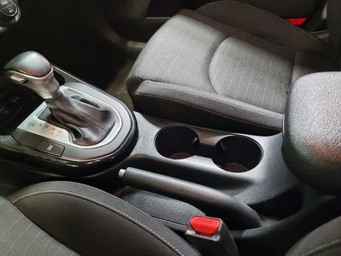 Used 2019 Kia Forte S image 26