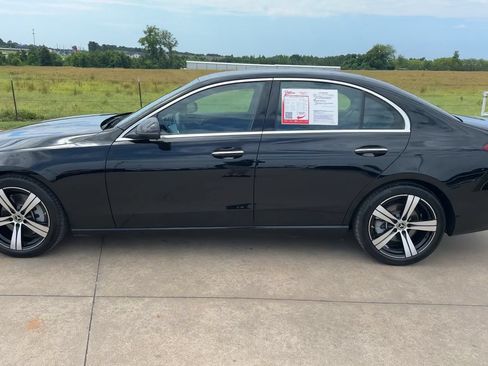 Used 2025 Mercedes-Benz C 300 4MATIC Sedan image 6