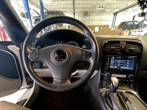 Used 2012 Chevrolet Corvette Grand Sport w/ 3LT Preferred Equipment Group RWD image 5