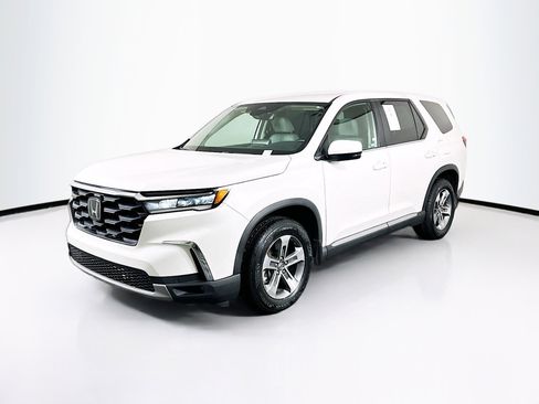 Used 2023 Honda Pilot EX-L image 3
