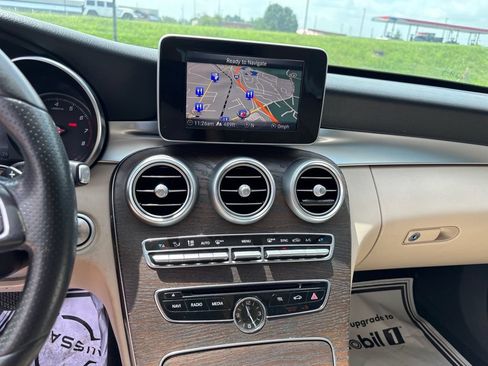 Used 2018 Mercedes-Benz C 300 Sedan image 11