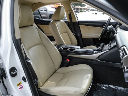 Used 2015 Lexus IS 250 w/ Navigation System Package RWD image 36