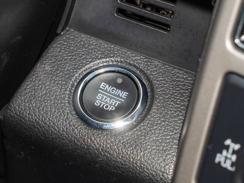 Used 2018 Ford F150 Lariat w/ Equipment Group 502A Luxury AWD/4WD image 22