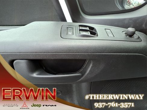 Used 2025 RAM ProMaster 2500 w/ Convenience Group FWD image 11