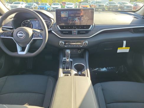 New 2025 Nissan Altima 2.5 SV w/ SV Premium Package image 9