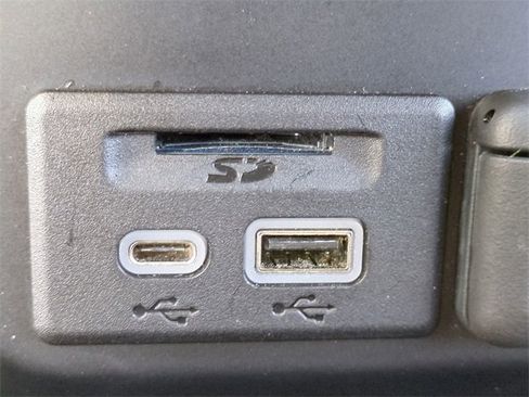 Used 2022 GMC Sierra 1500 SLT w/ Driver Alert Package II image 19