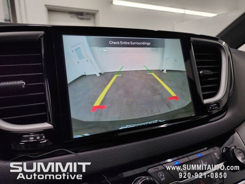 New 2026 Chrysler Voyager LX image 16