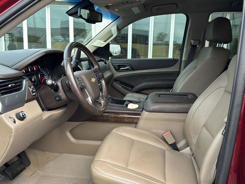 Used 2019 Chevrolet Tahoe LT w/ Luxury Package image 8