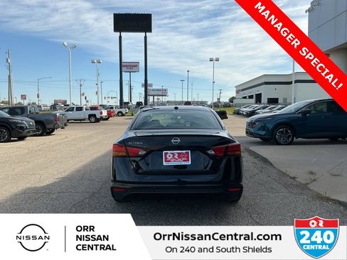 Certified 2025 Nissan Altima 2.5 S image 6