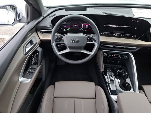 New 2025 Audi Q5 2.0T Premium Plus image 23