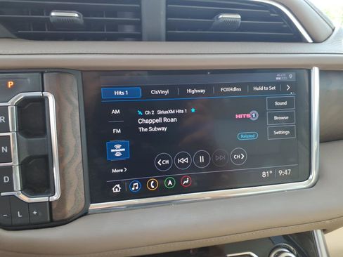 Used 2021 GMC Yukon XL Denali w/ Denali Ultimate Package AWD/4WD image 14