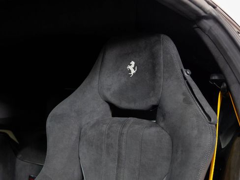 Used 2023 Ferrari 812 Competizione RWD image 38