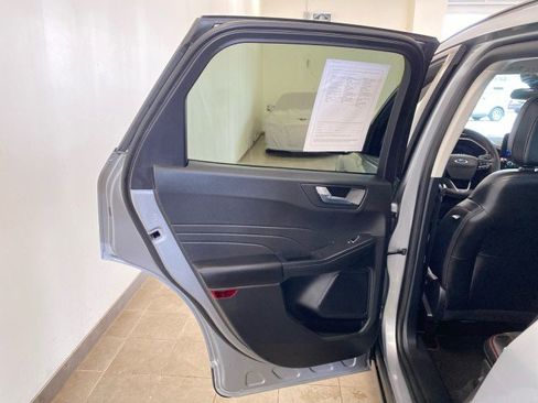 Certified 2022 Ford Escape SEL w/ SEL Stealth AWD Package image 10