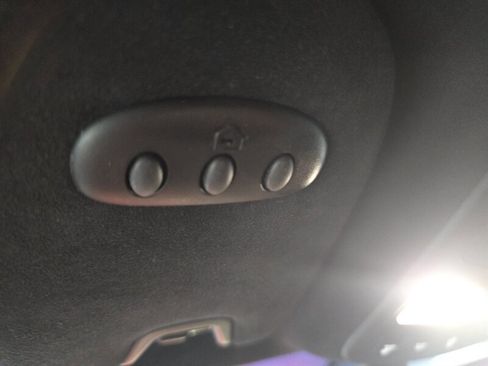 Used 2017 Lincoln MKZ Black Label w/ Technology Package image 27