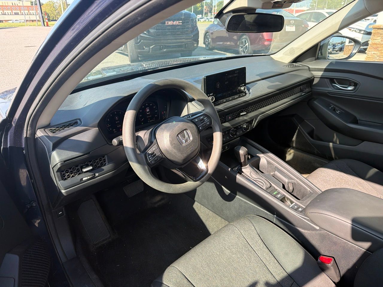Used 2025 Honda Accord SE image 4
