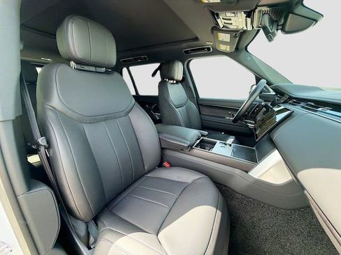 New 2026 Land Rover Range Rover Long Wheelbase SE AWD/4WD image 16