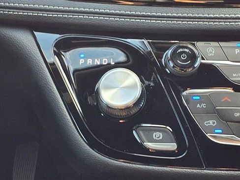 New 2026 Chrysler Pacifica Select image 10