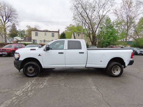 Used 2023 RAM 3500 Tradesman AWD/4WD image 3