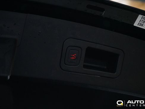 Used 2013 Tesla Model S Performance RWD image 10