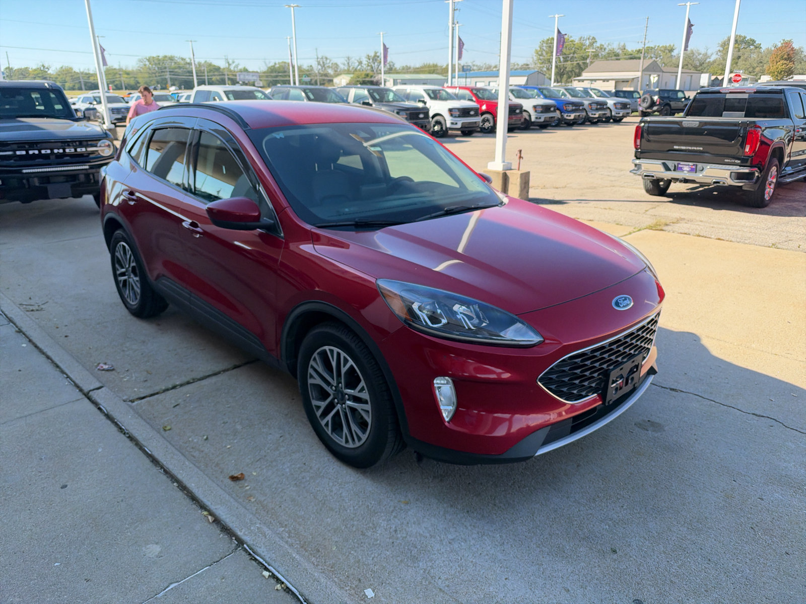 Used 2020 Ford Escape SEL FWD image 4