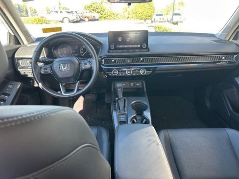 Used 2024 Honda Civic EX-L image 10