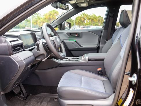 New 2026 Toyota RAV4 XSE w/ Panoramic Sun Roof Package AWD/4WD image 7