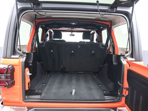 Used 2019 Jeep Wrangler Unlimited Sport S image 35