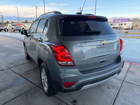 Used 2019 Chevrolet Trax LT w/ LT Convenience Package image 5