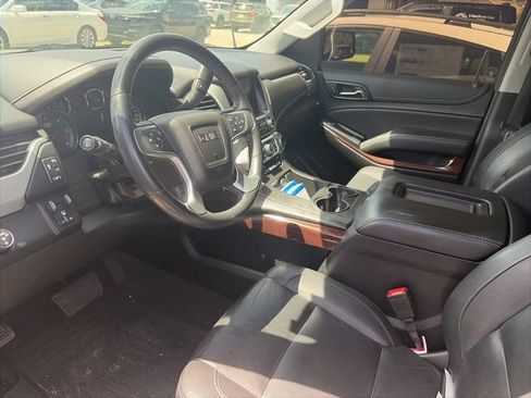 Used 2020 GMC Yukon SLT w/ HD Trailering Package RWD image 3