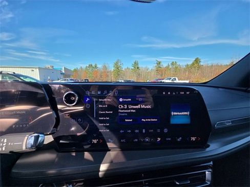 New 2026 Chevrolet Traverse LT w/ Midnight/Sport Edition image 13