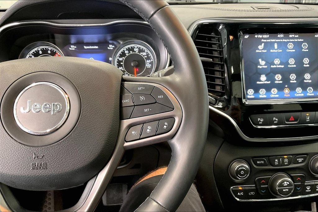 Used 2021 Jeep Cherokee Limited AWD/4WD image 13