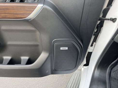 Used 2022 Chevrolet Silverado 1500 High Country image 34