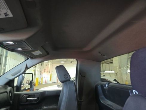 Used 2025 Chevrolet Silverado 2500 W/T AWD/4WD image 10
