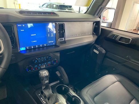 New 2026 Ford Bronco Badlands AWD/4WD image 12