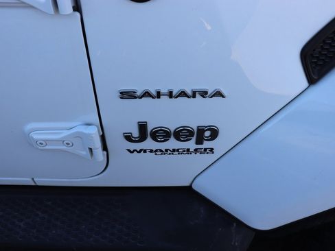 Used 2021 Jeep Wrangler Unlimited Sahara image 4