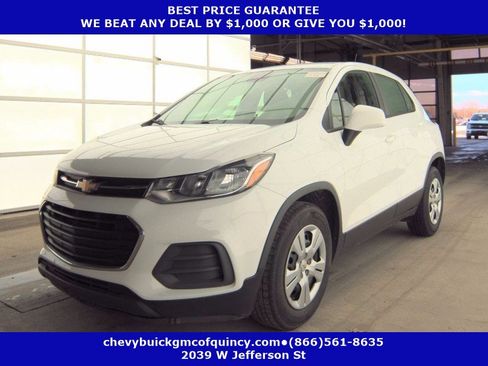 Used 2018 Chevrolet Trax LS image 1