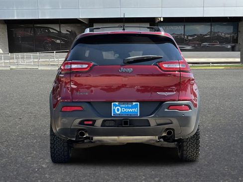 Used 2017 Jeep Cherokee Trailhawk w/ Comfort/Convenience Group image 8