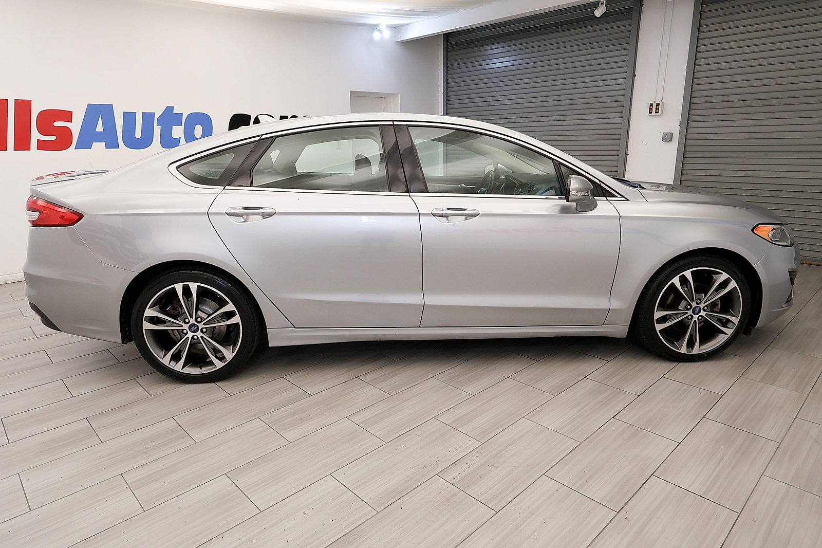 Used 2020 Ford Fusion Titanium FWD image 6