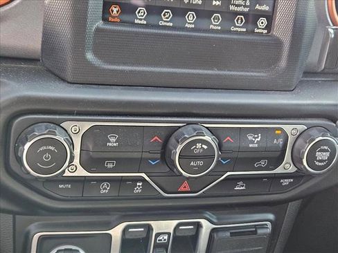 Used 2020 Jeep Gladiator Mojave w/ LED Lighting Group image 16