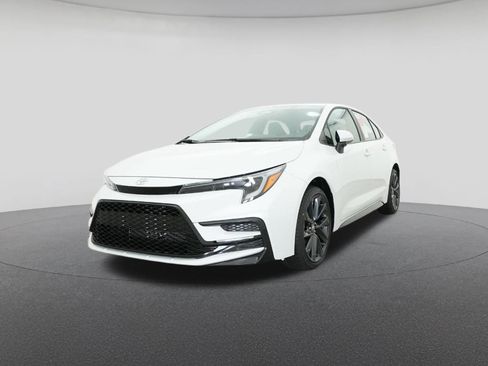New 2026 Toyota Corolla SE FWD image 32