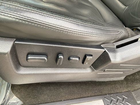 Used 2013 Ford F150 Platinum AWD/4WD image 9