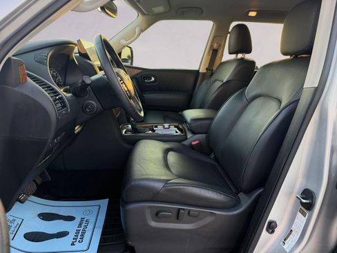 Used 2024 Nissan Armada SL w/ Captain's Chairs Package image 9