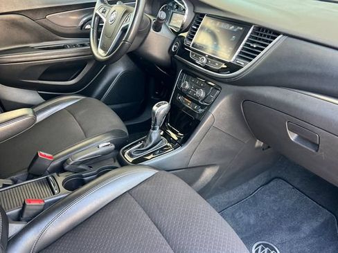Used 2020 Buick Encore Preferred w/ Safety Package FWD image 17