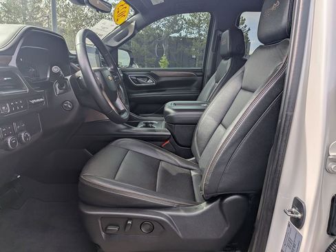 Certified 2023 Chevrolet Tahoe High Country AWD/4WD image 17