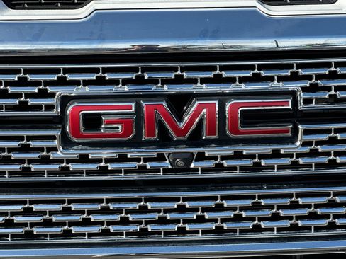 Used 2022 GMC Sierra 2500 Denali w/ Denali Ultimate Package image 38